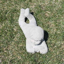 Load image into Gallery viewer, Concrete Garden Statuary