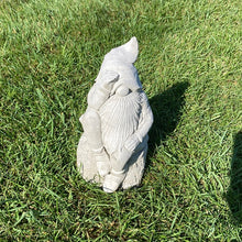 Load image into Gallery viewer, Concrete Garden Statuary