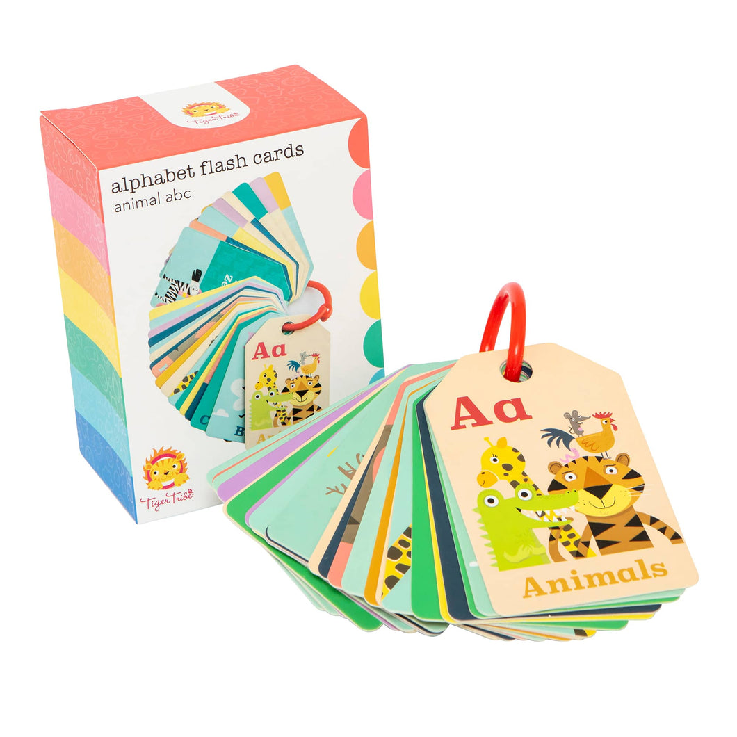 Animal alphabet  26x double sided flash cards printed on high quality art board. Size 7.62 x 10.16 x 12.7 cm    (3x4x5 inches) Recommended Age - 18 months plus